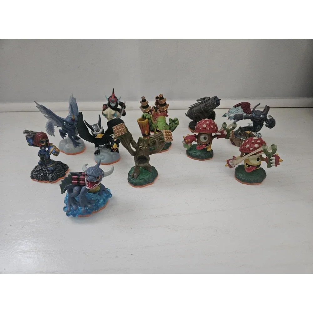 Skylanders Giants Lot of‎ 12 Figures Preowned Orange Bottom